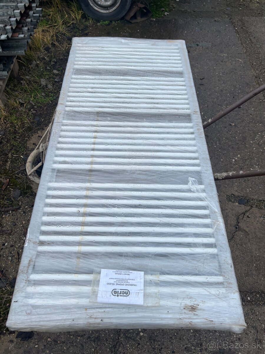 rebríkový radiátor do kúpeľne – 170 × 75 cm posledný kus - 2