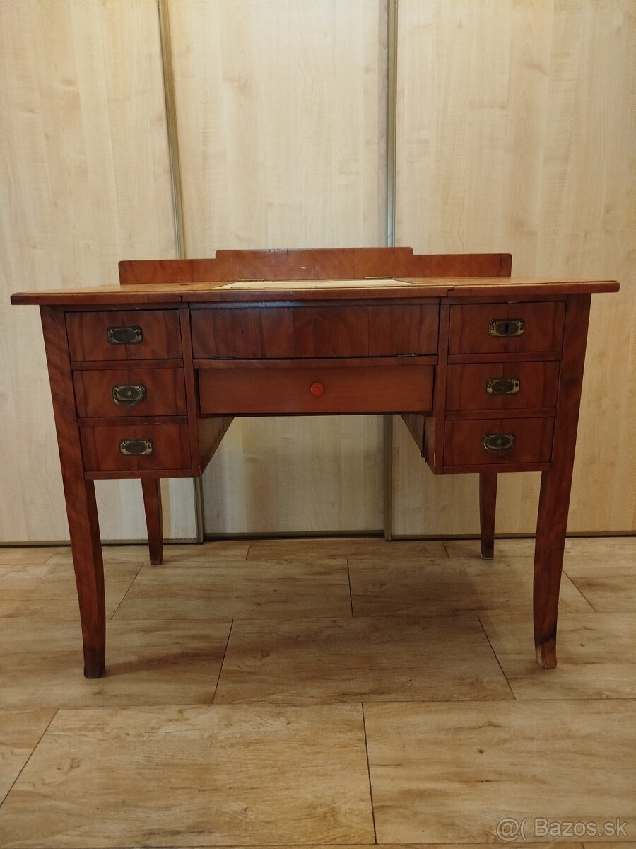 Starožitný stôl - 2