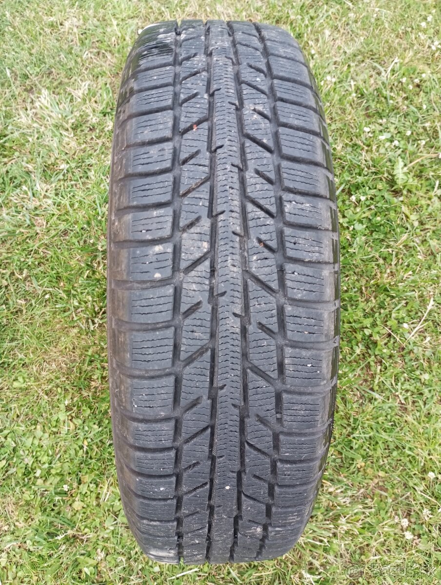 Yokohama 175/65 R15 84T - 2