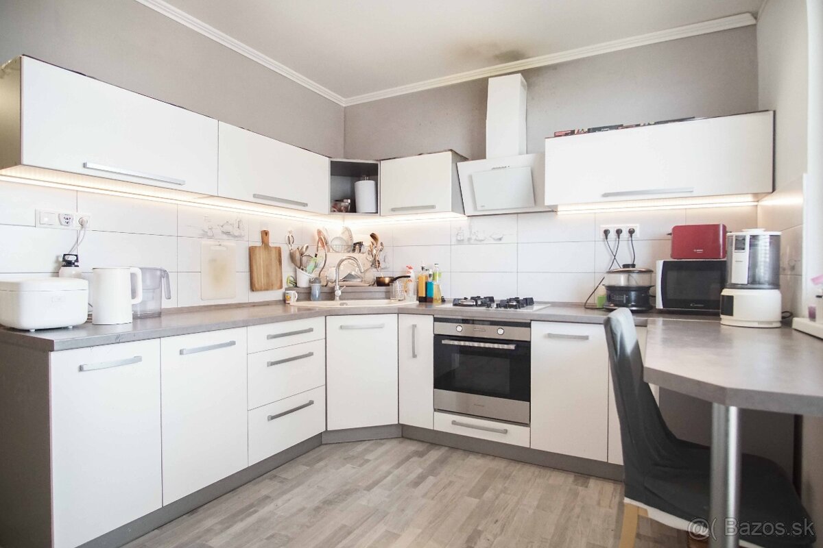 Kompletne prerobený veľký 2-izbový byt na ul. Nábrežná, Nové - 2