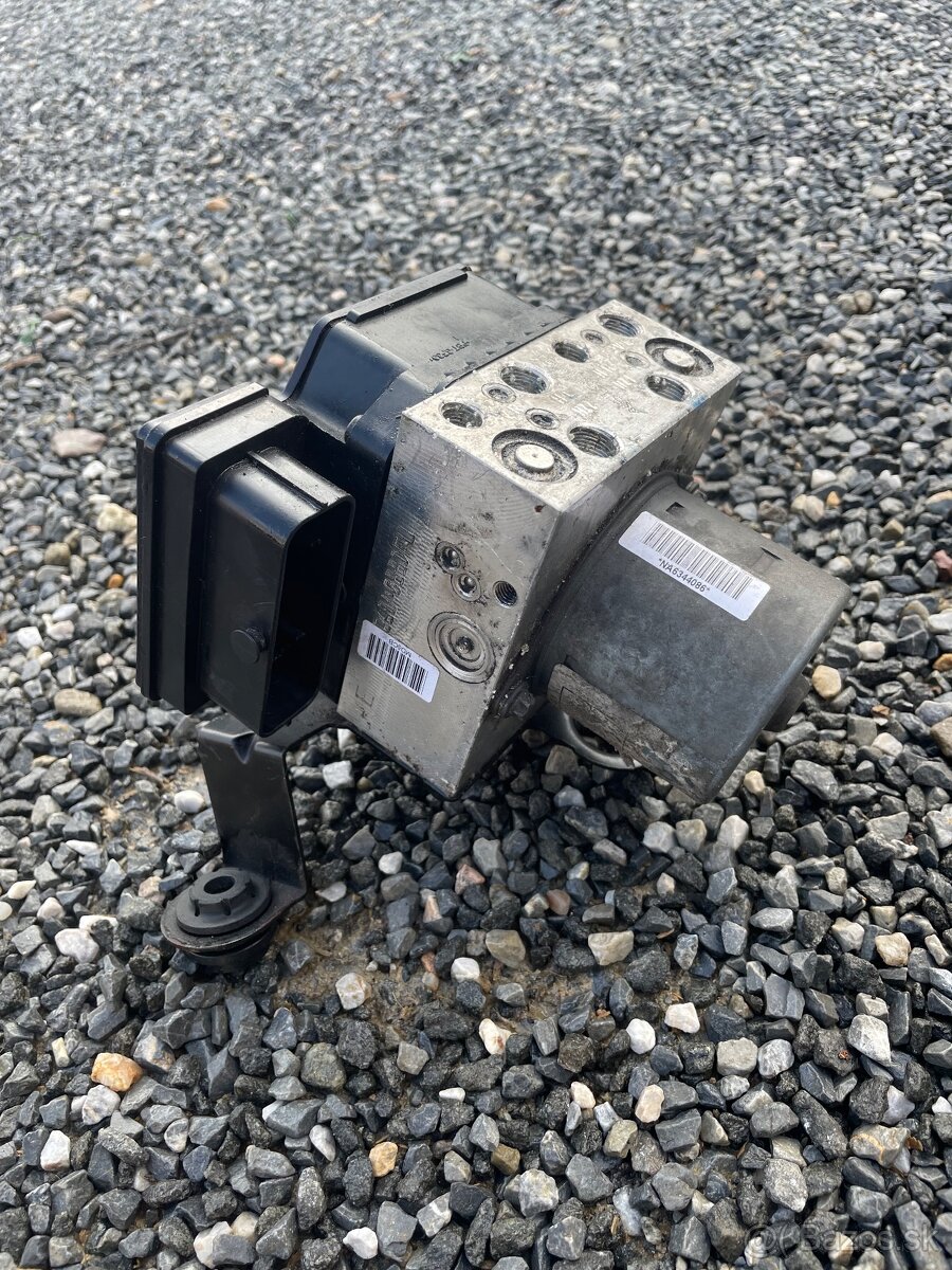 7N0614109N Riadiaca jednotka ABS | ABS Kocka - 2