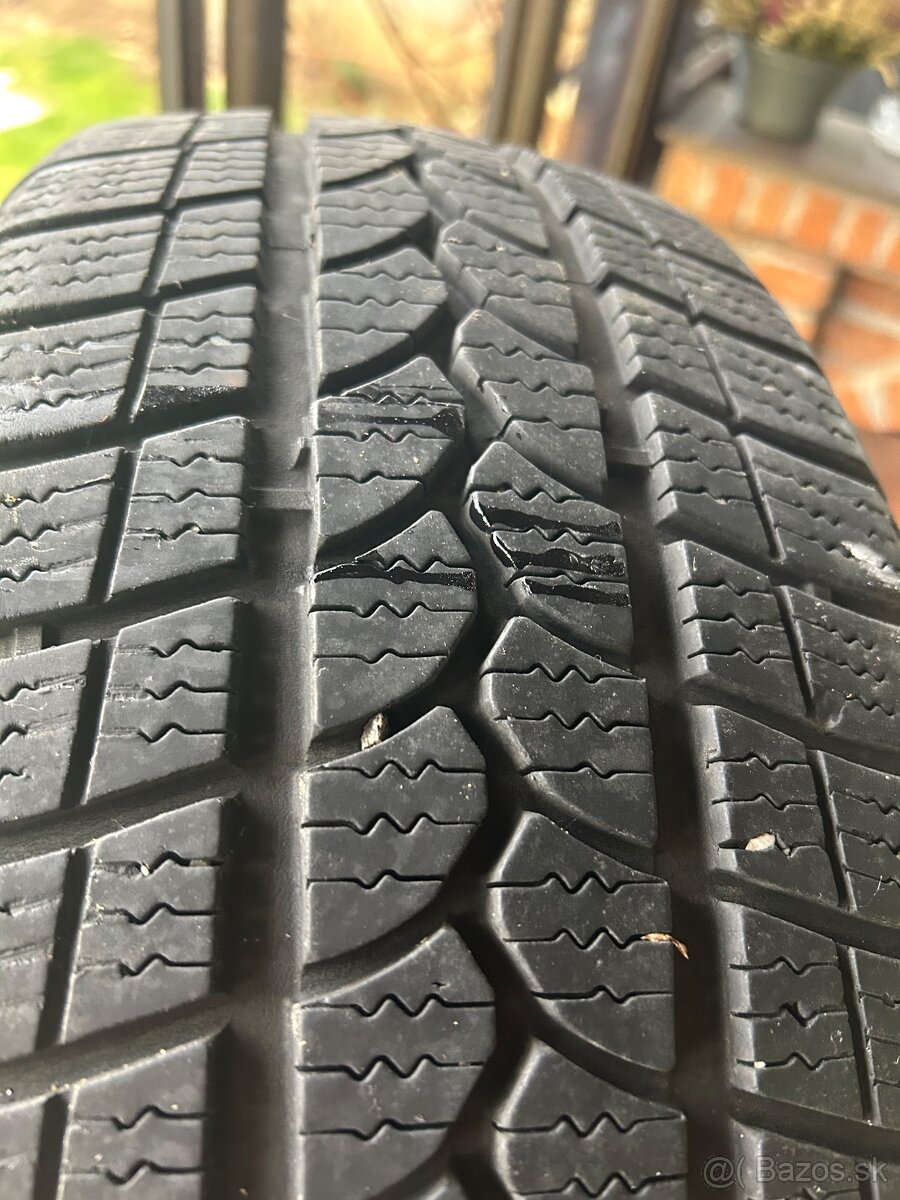 Zimné pneu 215/60 R16 - 2