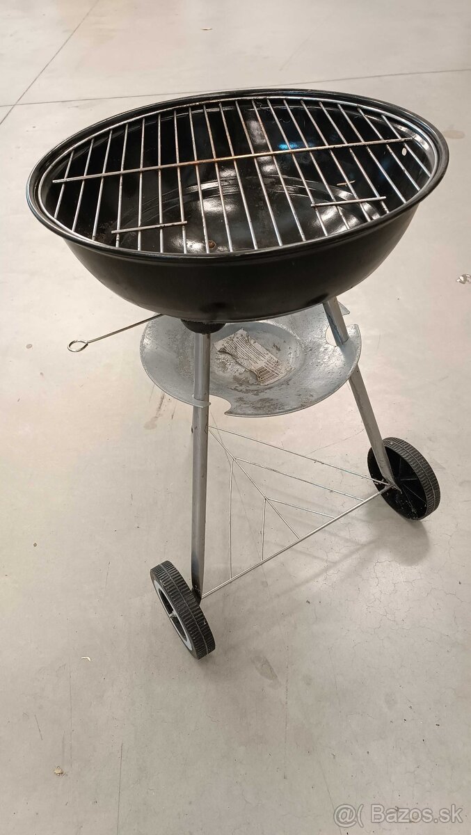 okrúhly záhradný gril - 2