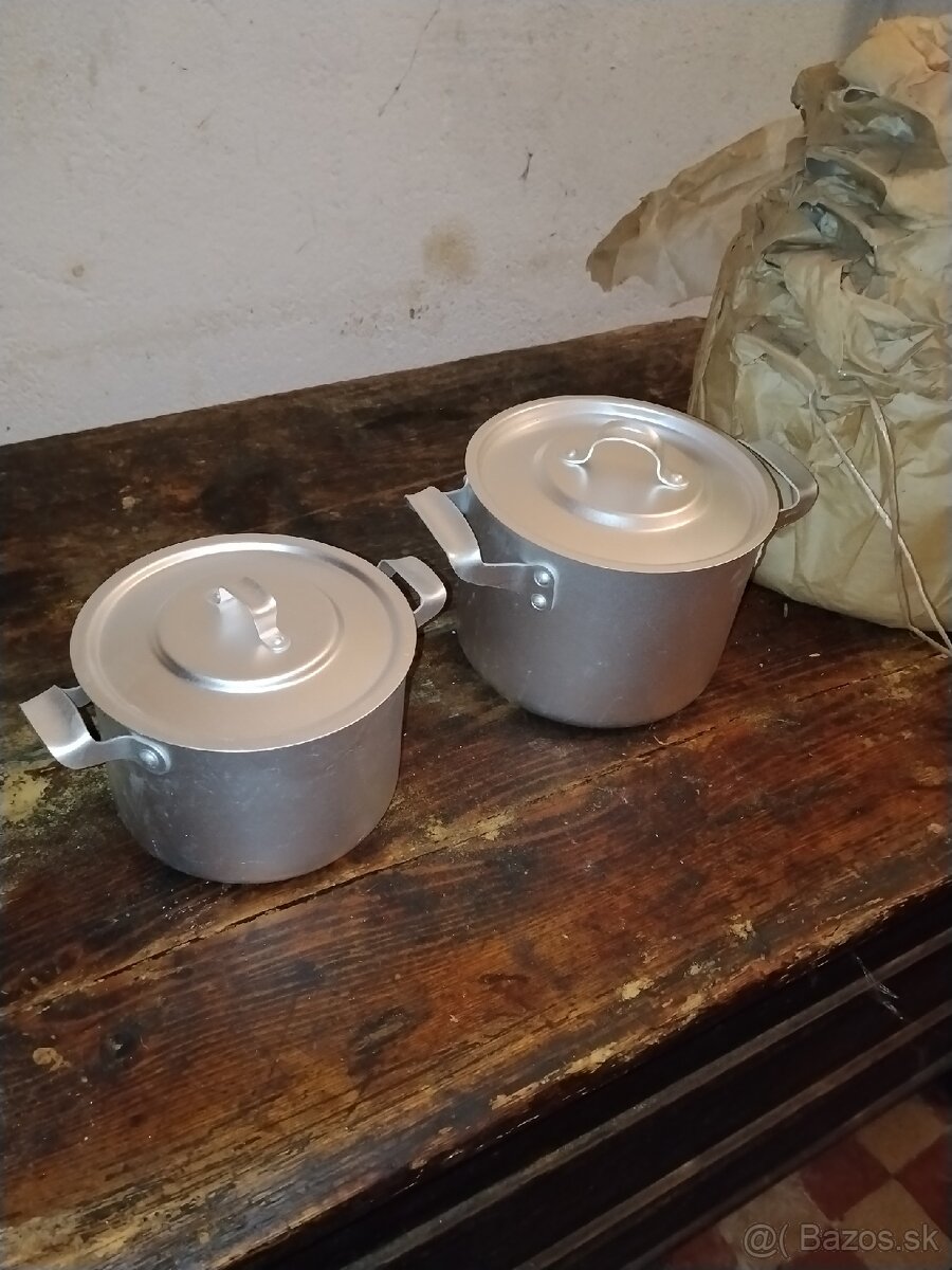 Hrnce 7 x s pokrievkami - 2
