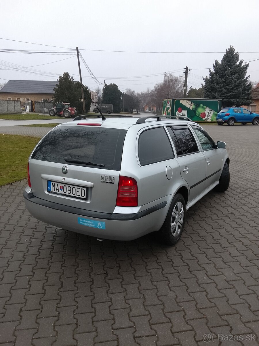 Škoda Octavia - 2