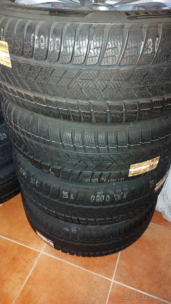 Zimná sada BMW . r17. - 2