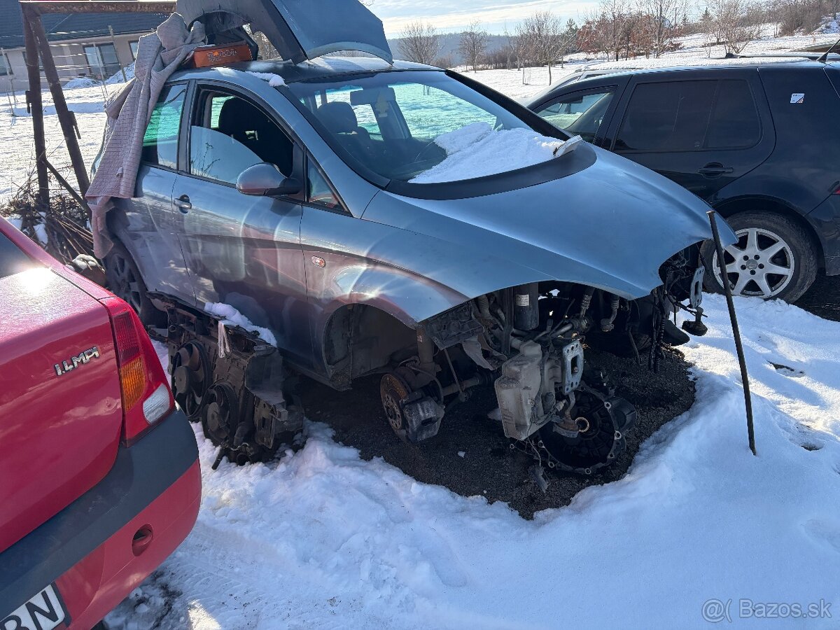 Rozpredam seat altea - 2