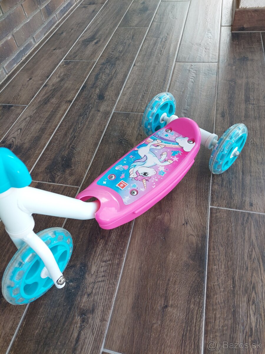 Detská kolobežka-trojkolka - 2