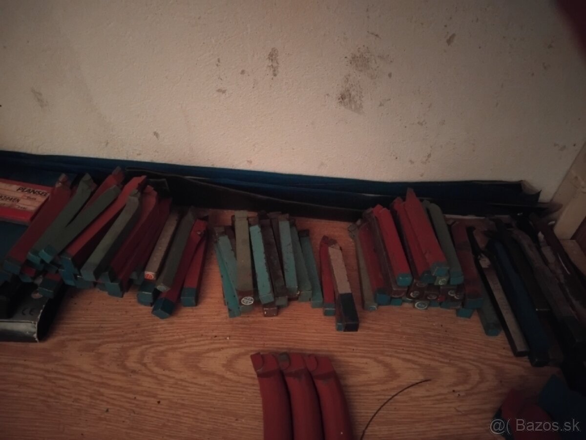 Predám sustružnicke nože - 2