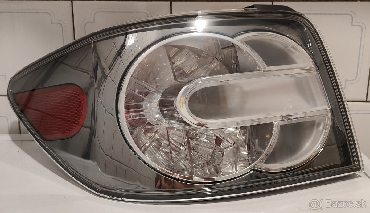 Mazda cx7 zadne svetla - 2