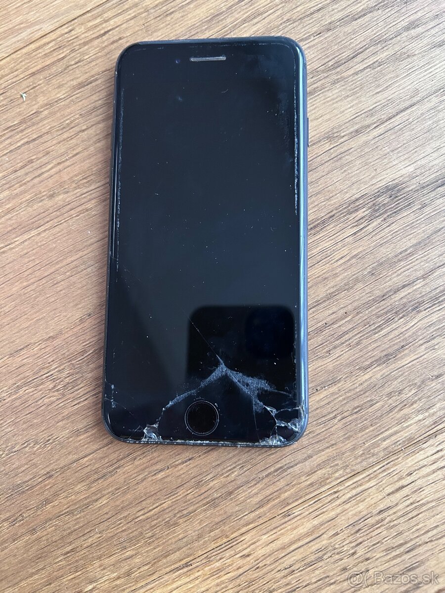 IPhone 8 64GB čierny - 2