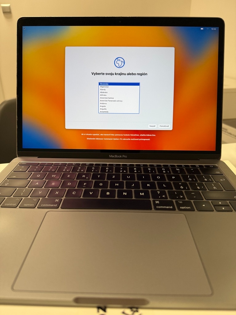 Predám MacBook Pro 13 (2017) - 2