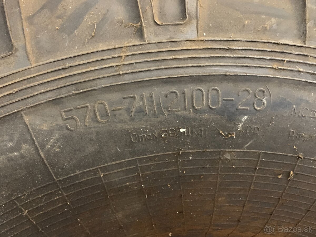 Pneu 570-711 21,00-28 Nové - 2