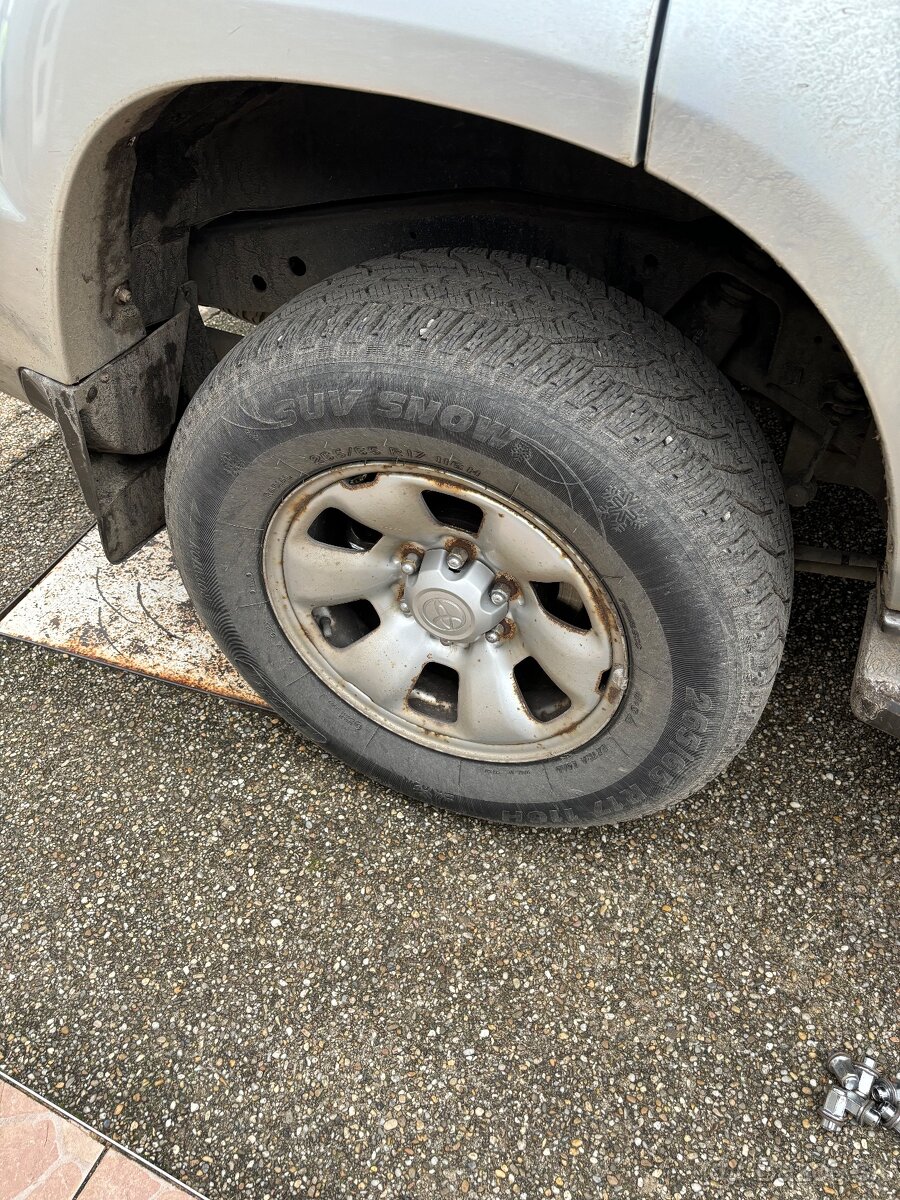 Disky R17 Toyota Land Cruiser 120 - 2