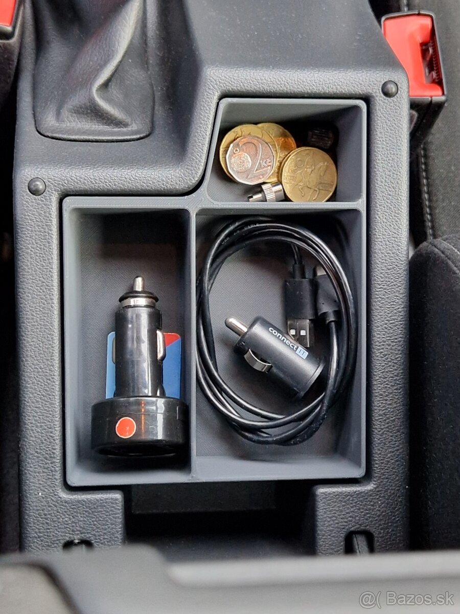 Skoda octavia 3 Facelift - organizér - 2