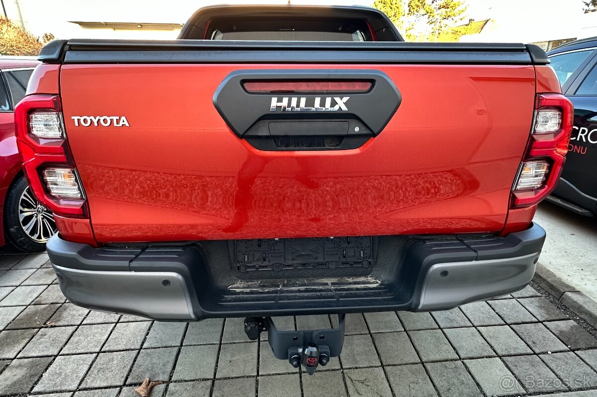 TOYOTA HILUX originál ťažné - 2