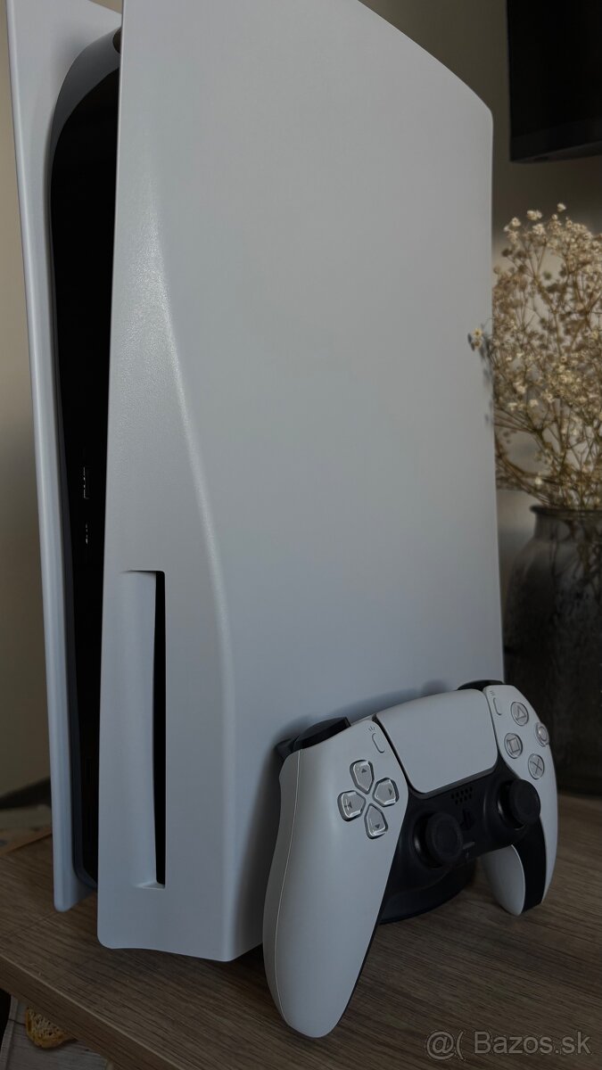 Playstation 5 s mechanikou - 2