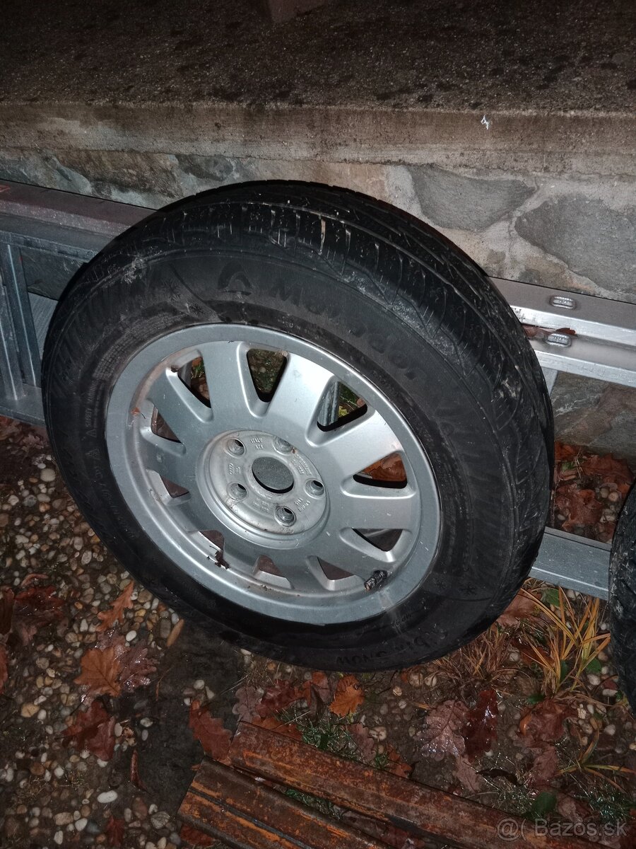 Zimné pneumatiky 195/65 r15 - 2