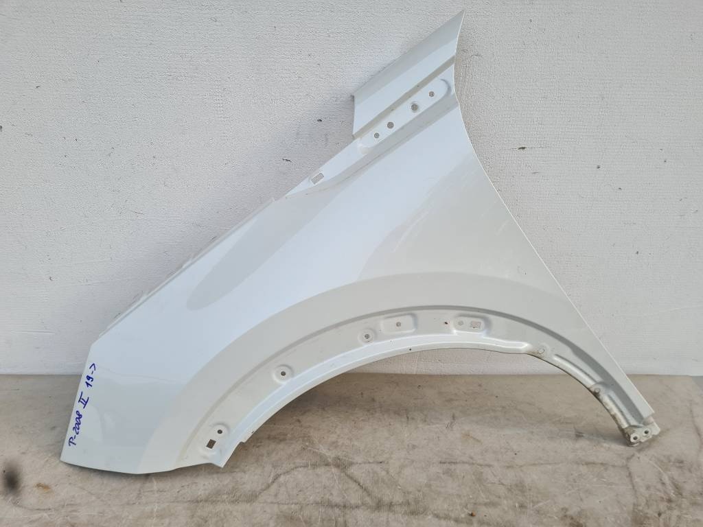 PEUGEOT 2008 II 2019- ĽAVÝ PRAVÝ PREDNÝ BLATNÍK - 2