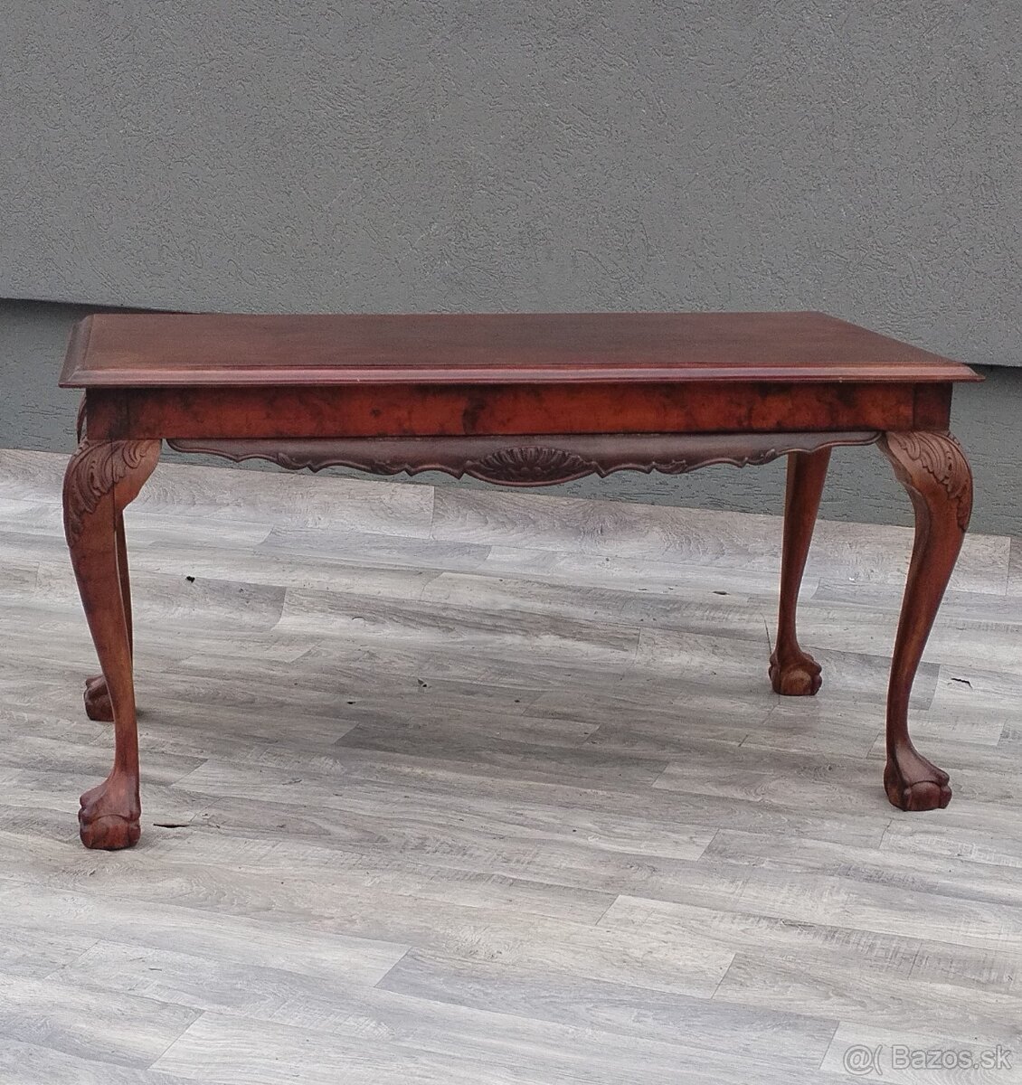 Stolík konferenčný v štýle Chippendale. - 2