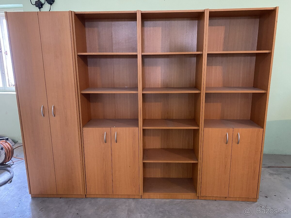 Kancelársky nábytok - 2