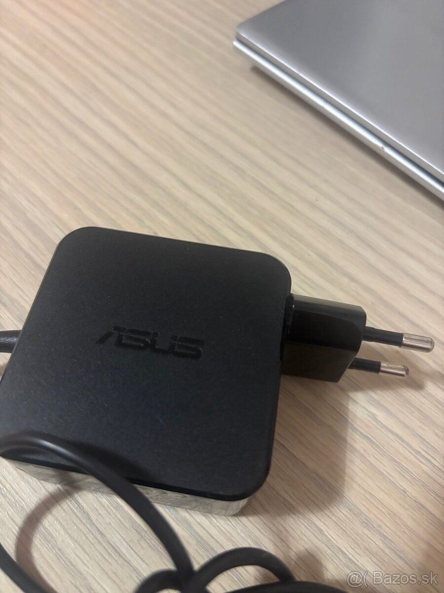 Asus vivobook 15 - 2