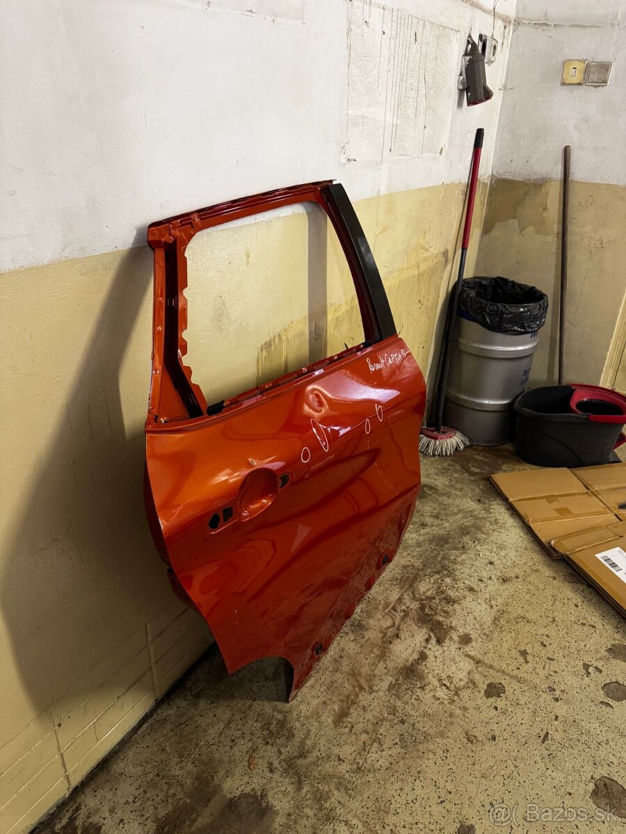 Renault Captur 2013- pravé zadné dvere - 2