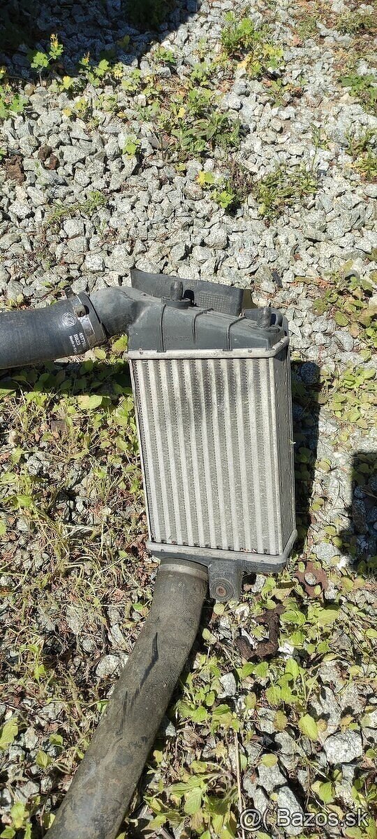 Predám interculer s hadicami na alfa Romeo 147 1.9td - 2