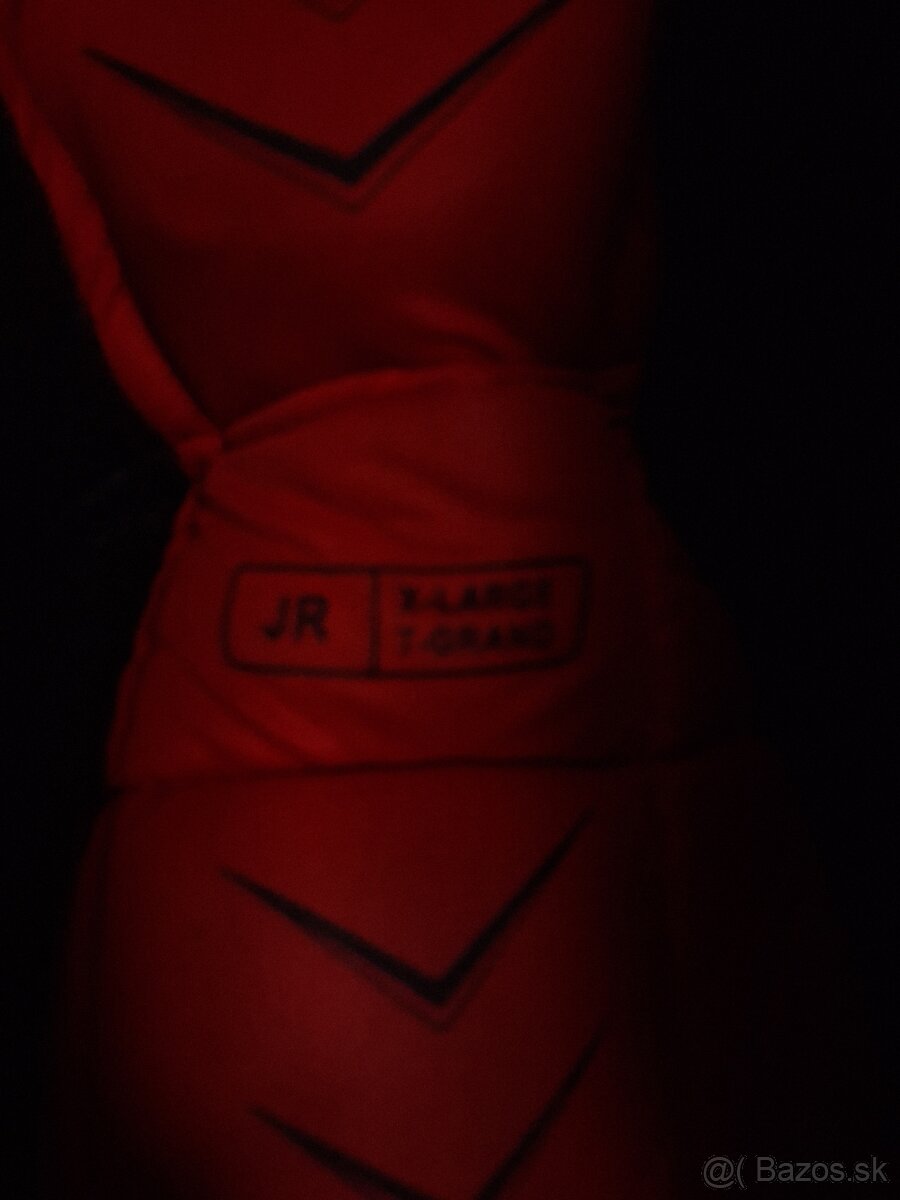 Predam detske hokejove nohavice - 2