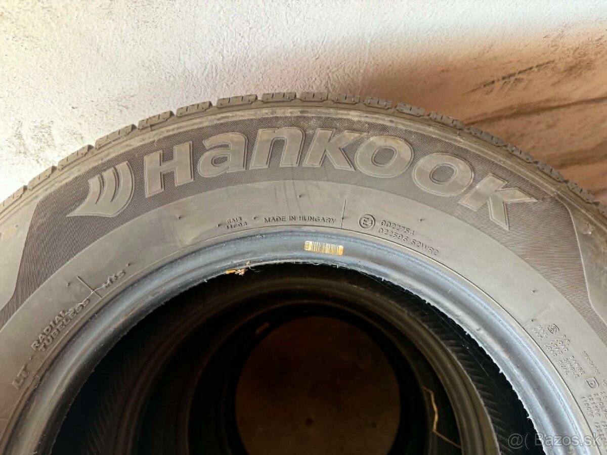 235/65 R16C letné Hankook 8mm - 2