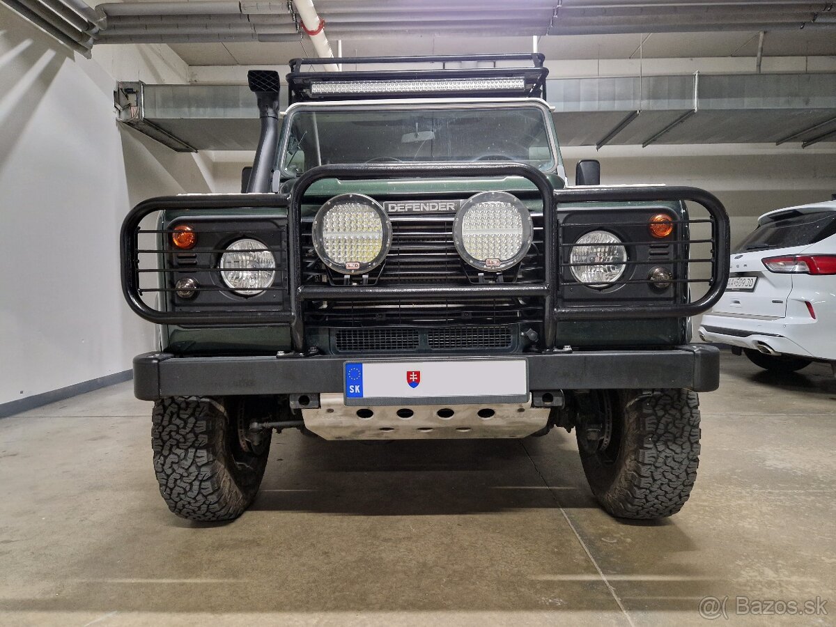 Land Rover Defender 2.5 turbodiesel Webasto 7 miestne 4x4