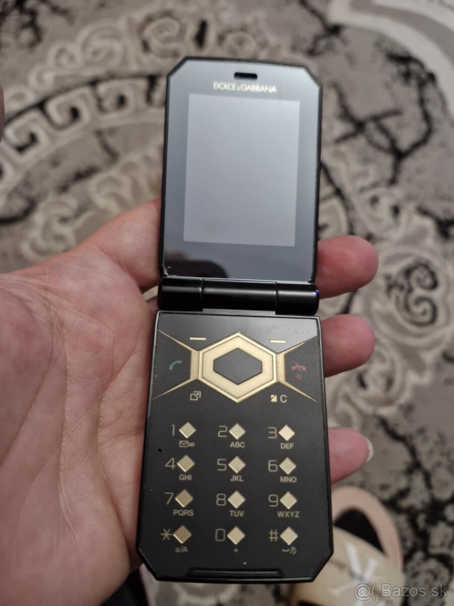 mobil Dolce & Gabbana – exkluzívna edícia - 2