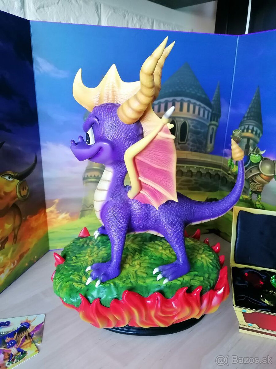 Spyro the dragon - First4Figures socha - 2