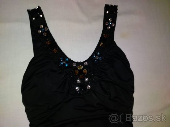 ČIERNE SATÉNOVÉ ŠATY S KORÁLIKMI - 2