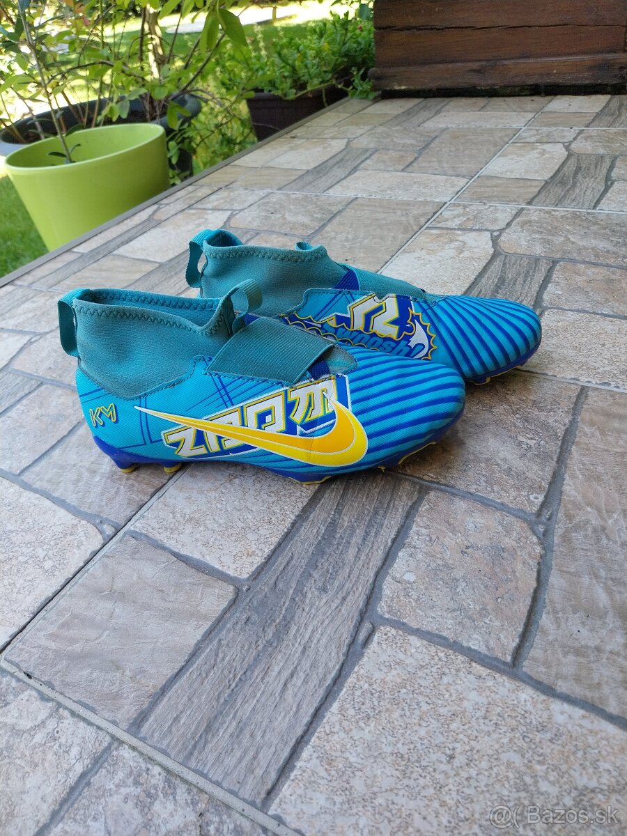 Predám kopačky a halovky - 2