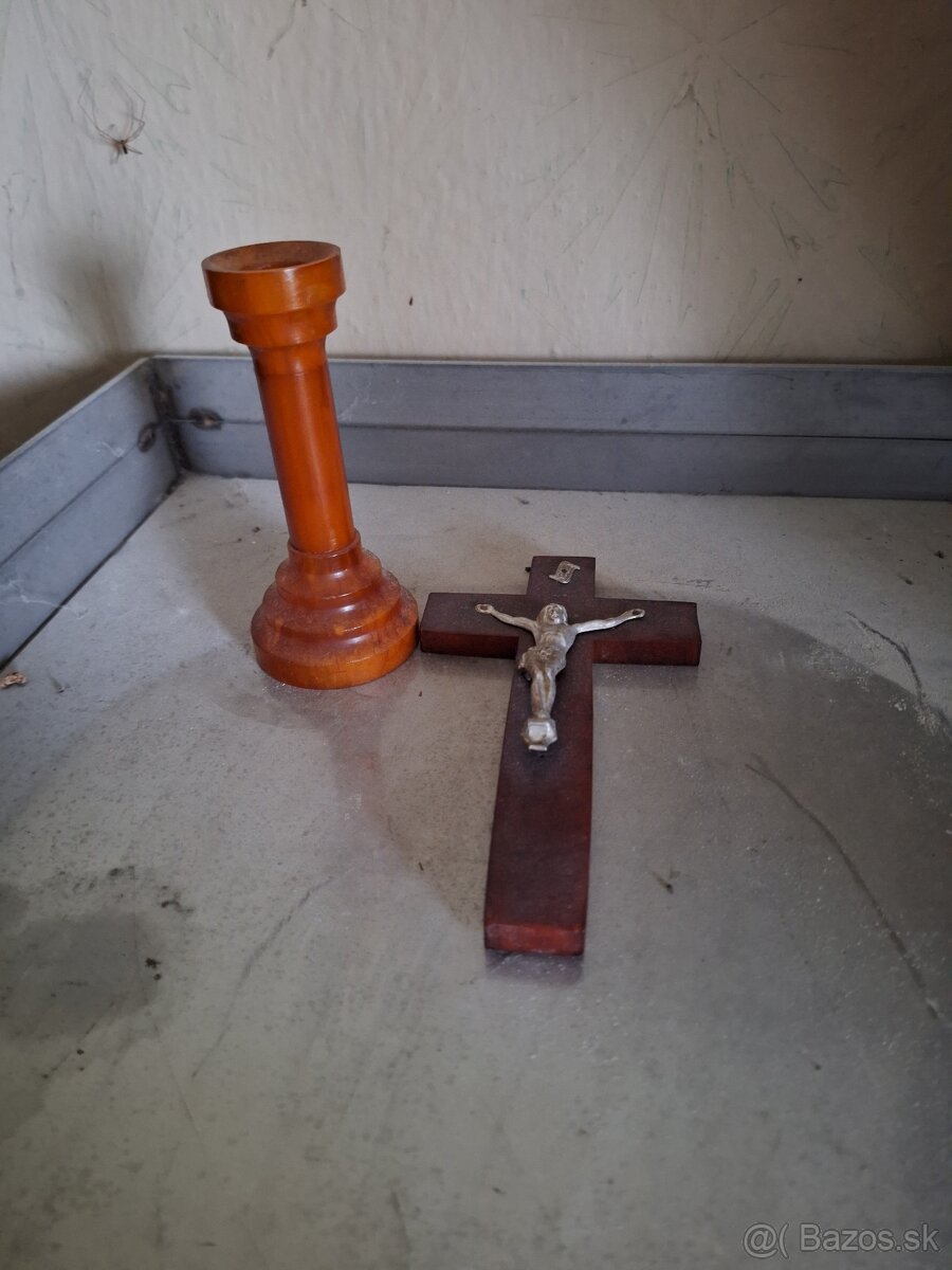 Predám krížik a svietnik - 2