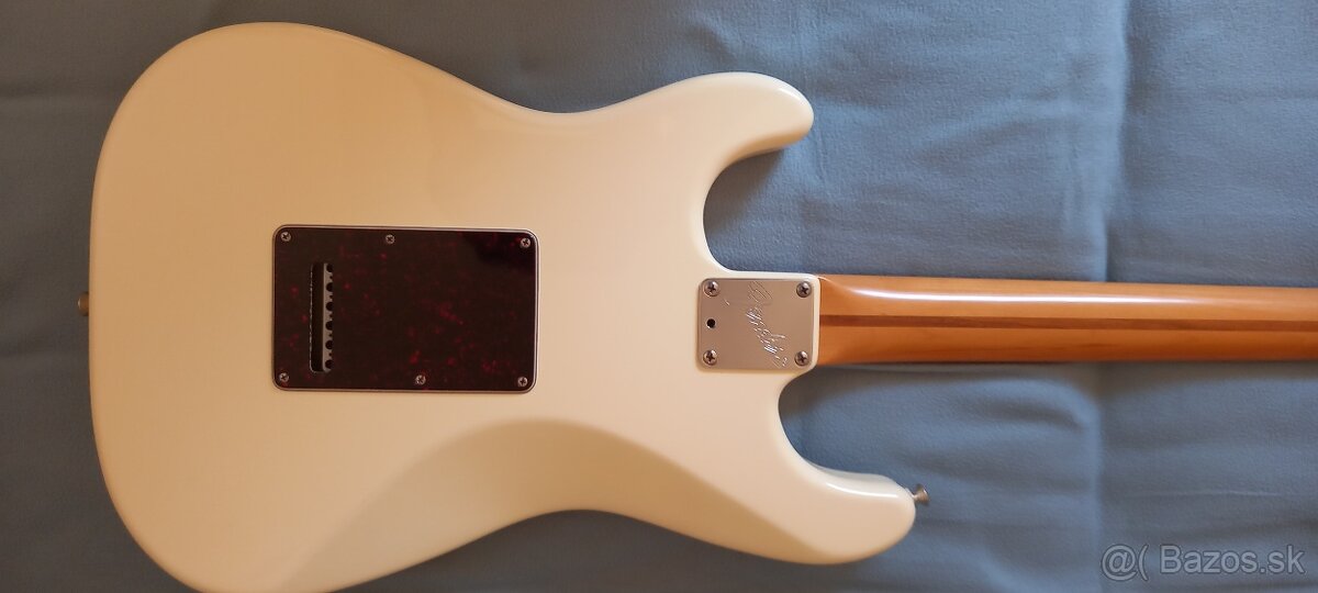 Fender Stratocaster - 2