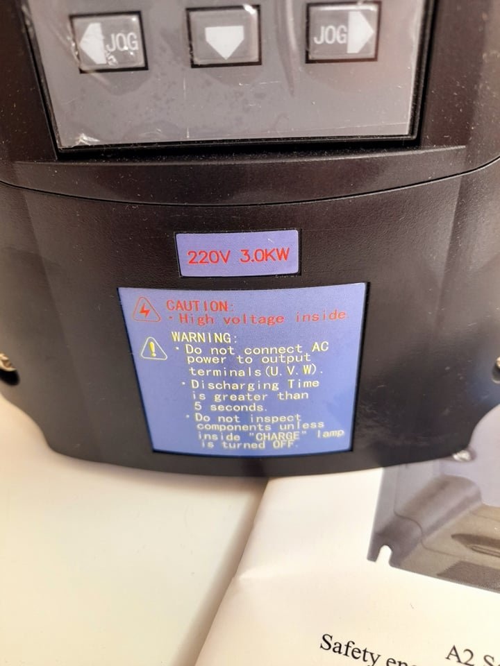 Třífázový frekvenční měnič 1,5 kW - 2