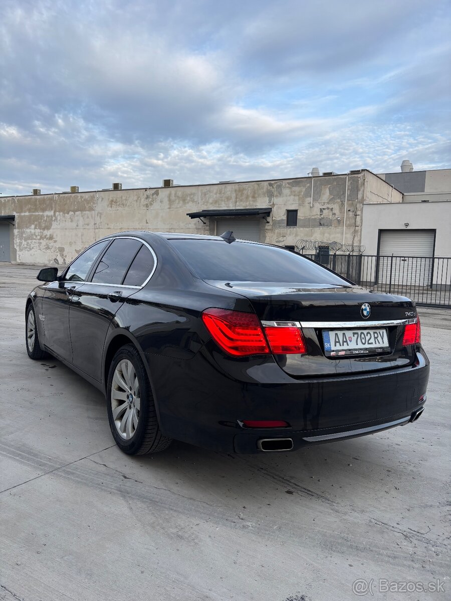 BMW 740d xDrive 225kW 2012 4x4 Luxury - 2