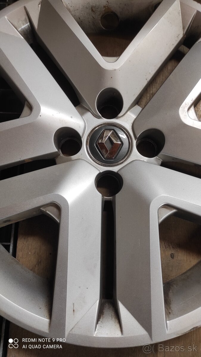 Kryt kolesa Renault R16 - 2