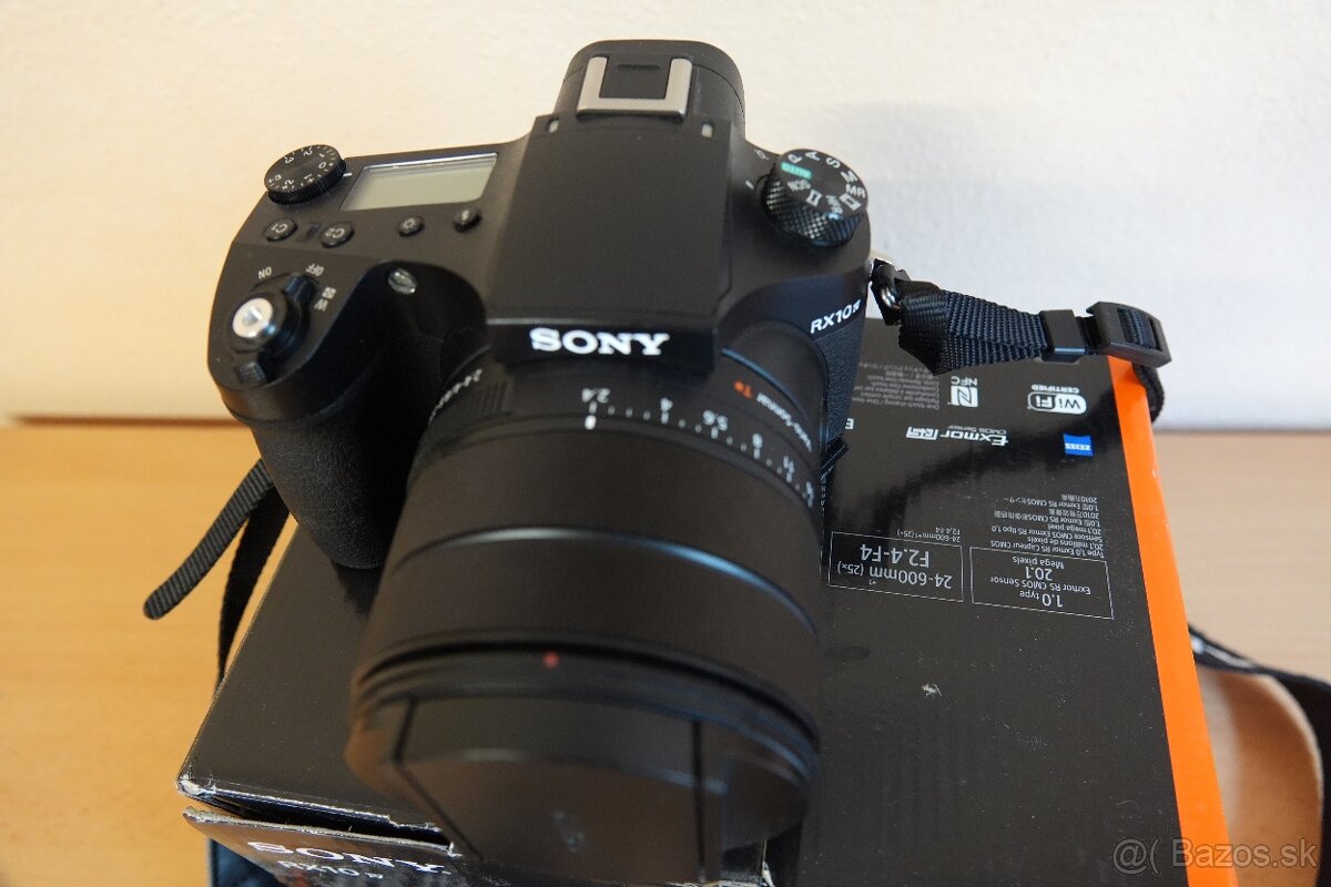 Sony DSC RX 10 IV - 2