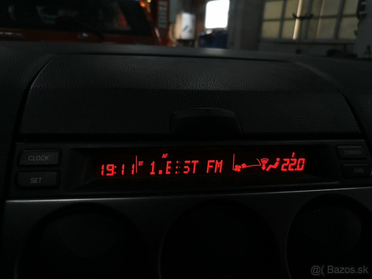 LCD displej Mazda 6 - 2