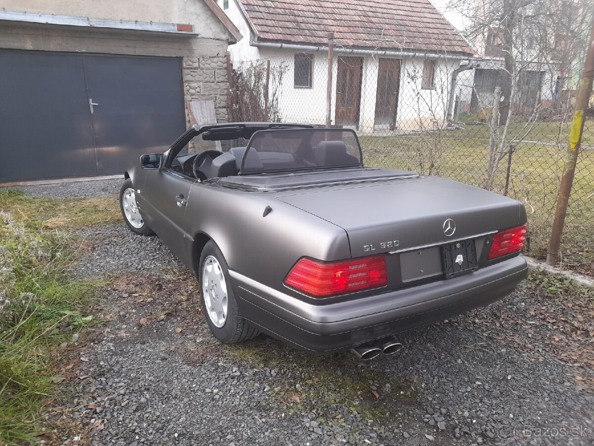 Mercedes 129 R (žehlička) kabrio - 2