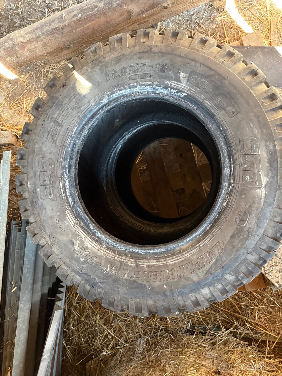 Pneu BKT 14.0/65-16 - 2