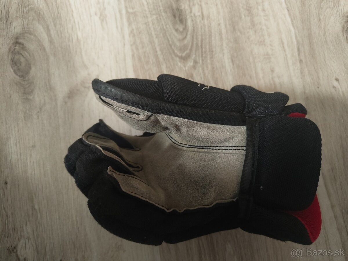 Pravá hokejová rukavica - 2