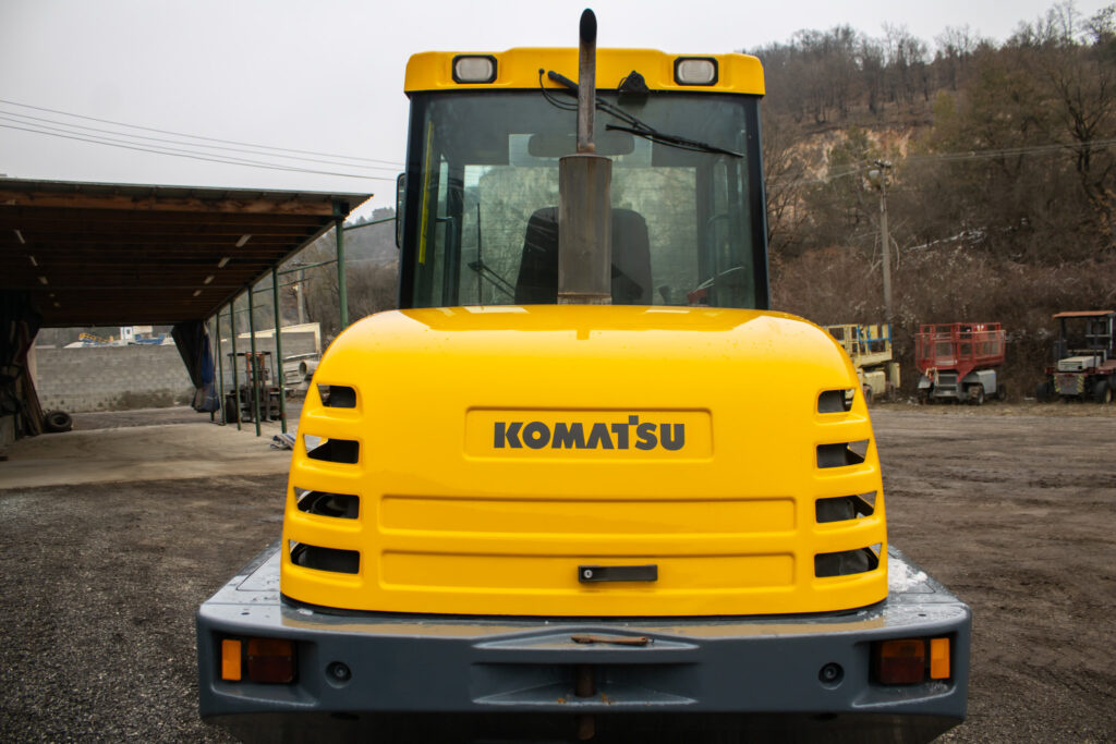 Kolesový nakladač Komatsu WA95 - 2