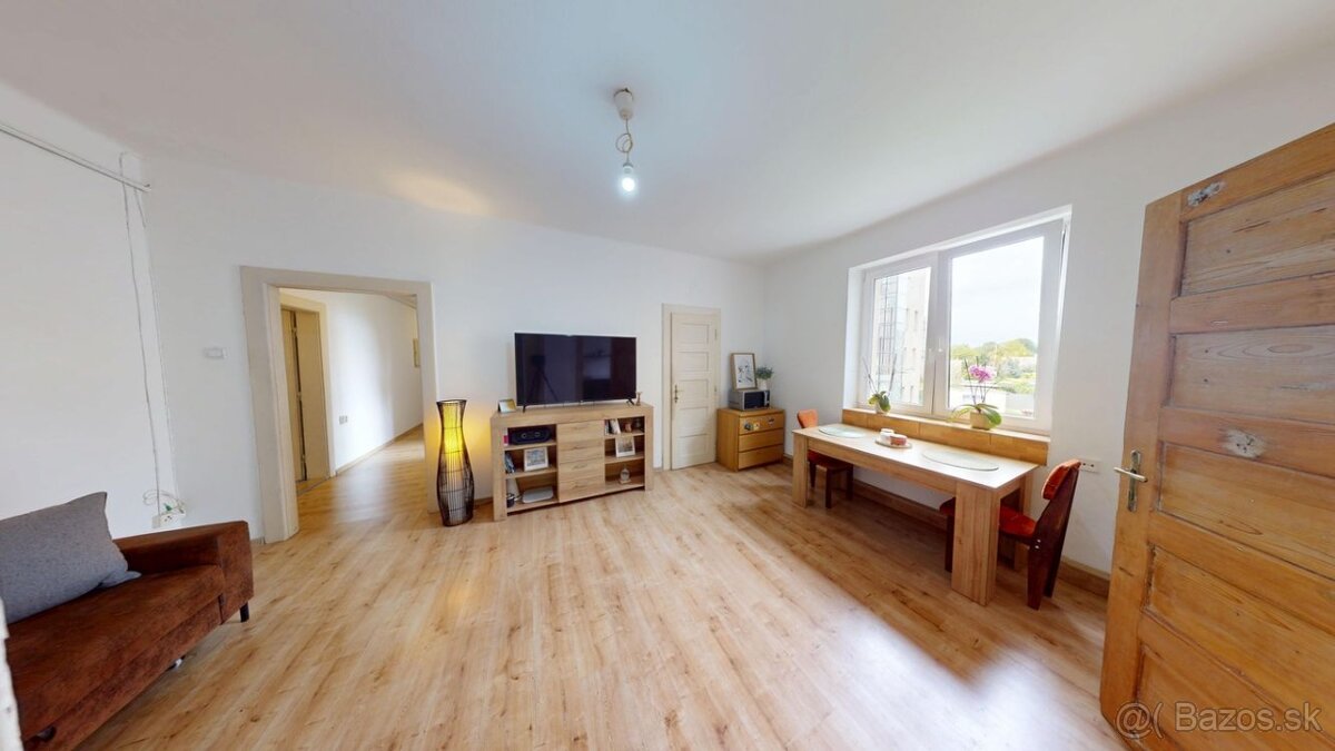 NOVÁ CENA/ VEĽKOMETRÁŽNY 3- izbový byt centrum Piešťany - 2