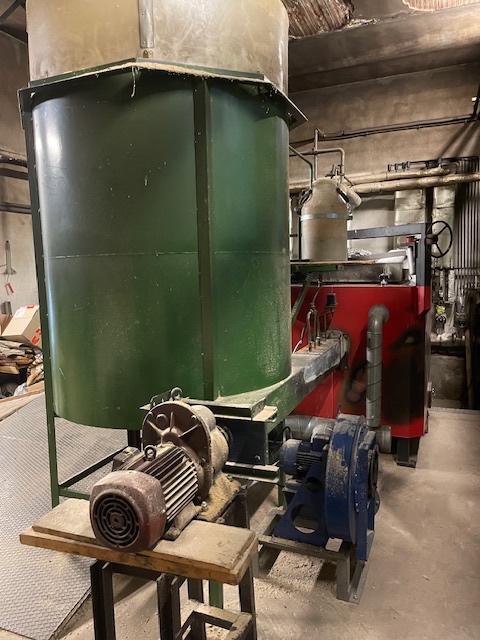 Teplovodní kotel 400kW na piliny, štěpku - 2