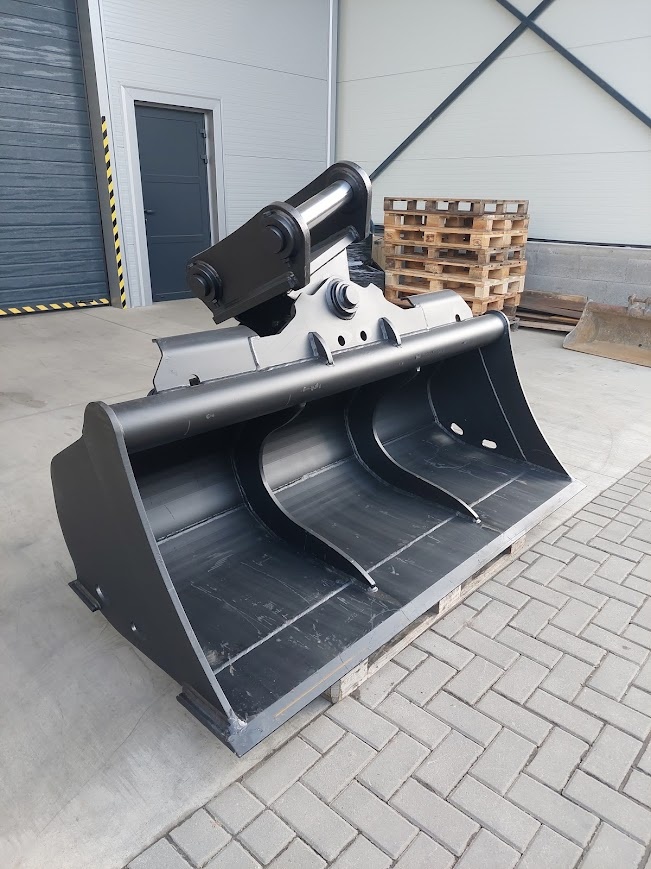 Hydraulická svahovacia lyžica na bager 20-25 ton skladom - 2