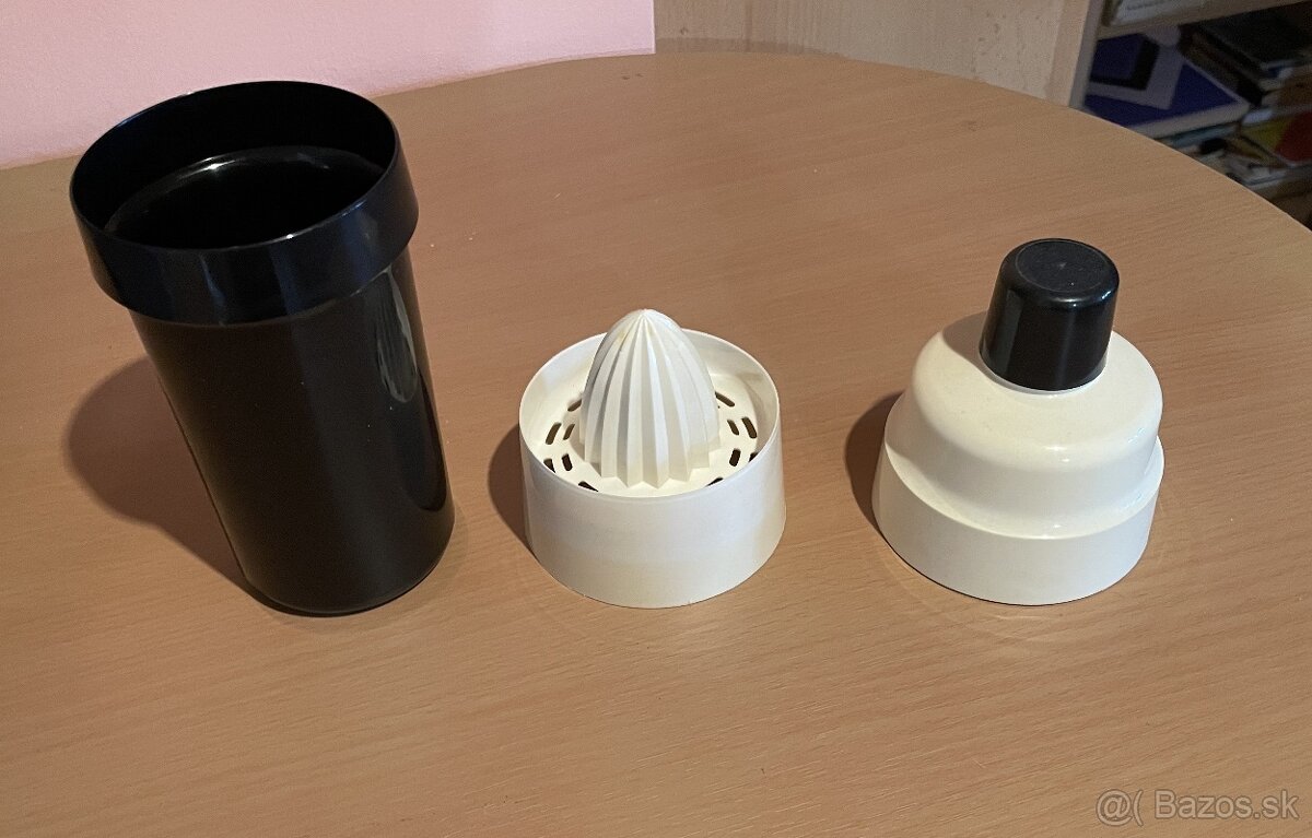 retro plastový shaker - 2